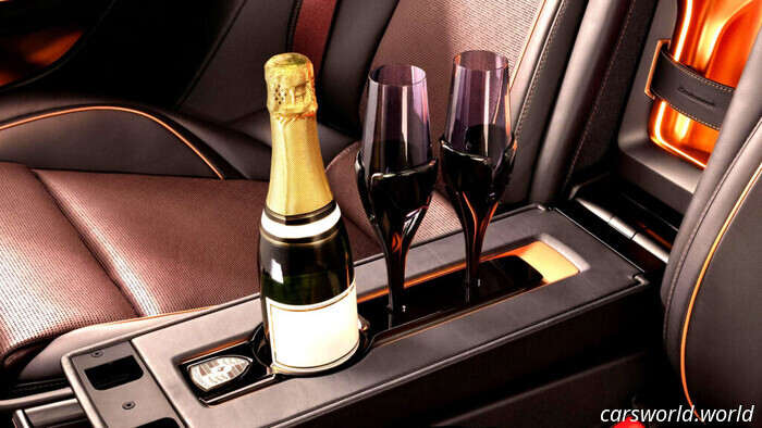 Questa Porsche Panamera è stata costruita per una sola persona e si vede | Carscoops